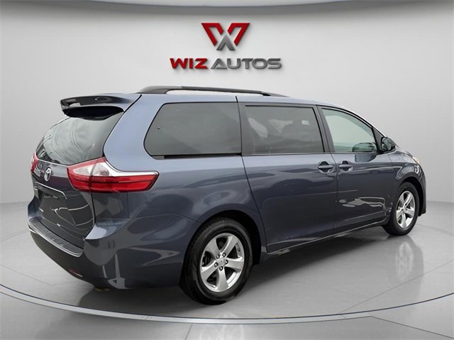 Used 2015 Toyota Sienna LE image 5