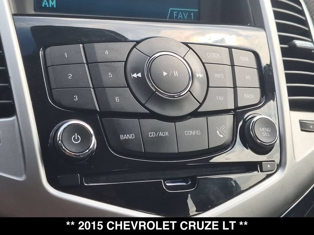 Used 2015 Chevrolet Cruze LT FWD image 21