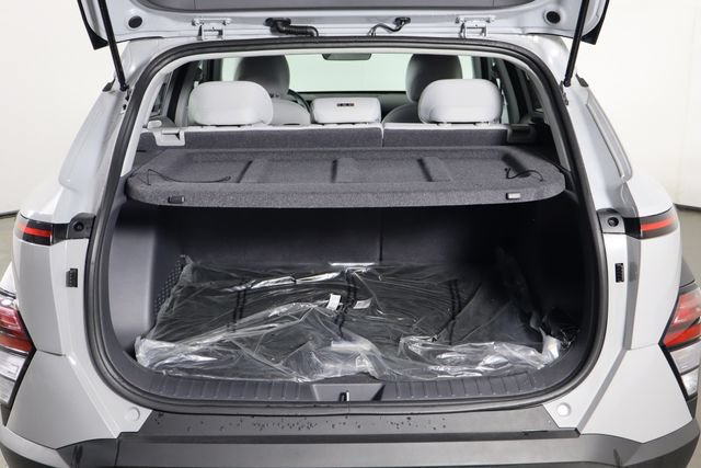 Used 2026 Hyundai Kona SEL Sport FWD image 16
