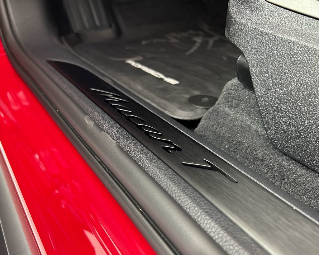 New 2026 Porsche Macan Turbo AWD/4WD image 15