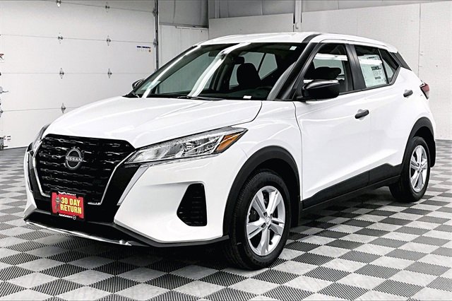 New 2025 Nissan Kicks Play S video 2