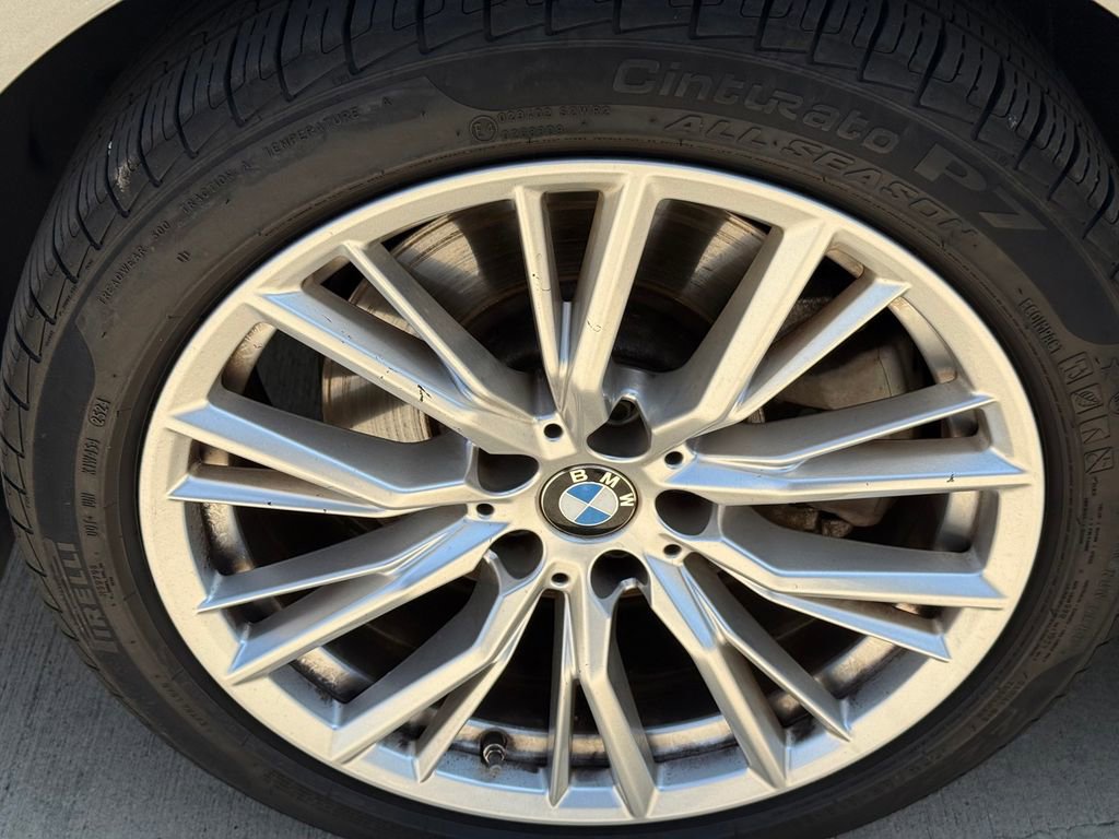 Used 2024 BMW 330i Sedan image 9