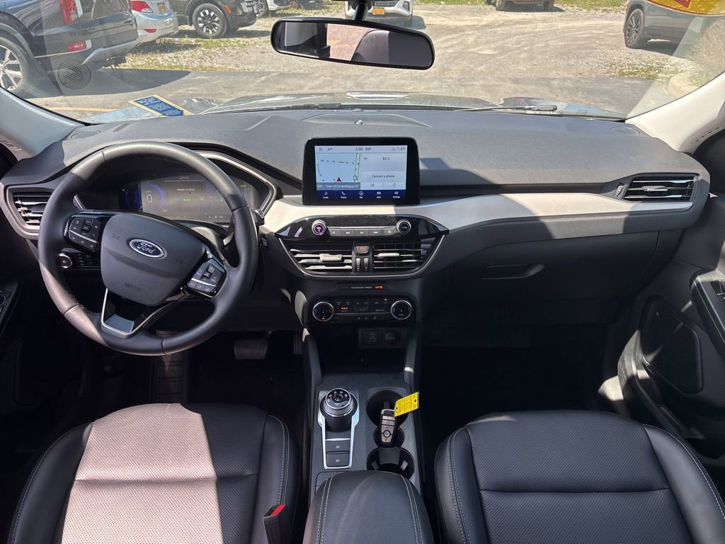 Used 2022 Ford Escape SEL w/ Technology Package FWD image 18
