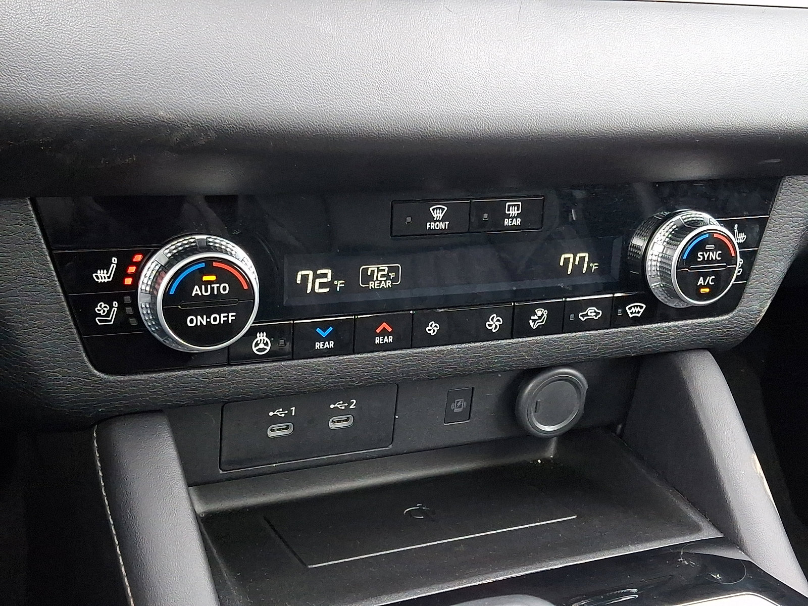 Used 2025 Mitsubishi Outlander AWD image 17