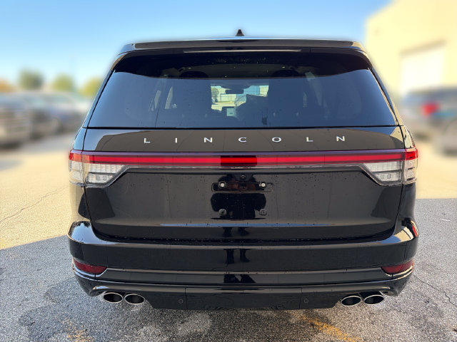 New 2027 Lincoln Aviator AWD w/ Jet Appearance Package image 7