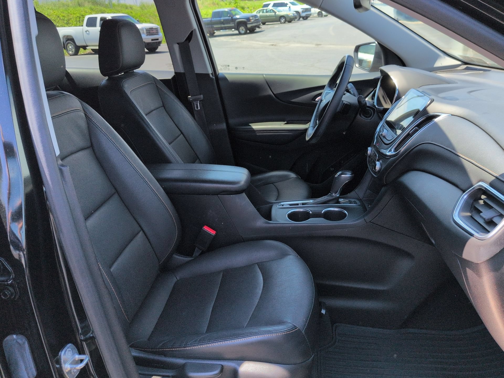 Certified 2019 Chevrolet Equinox Premier w/ Premier Redline Edition AWD/4WD image 28