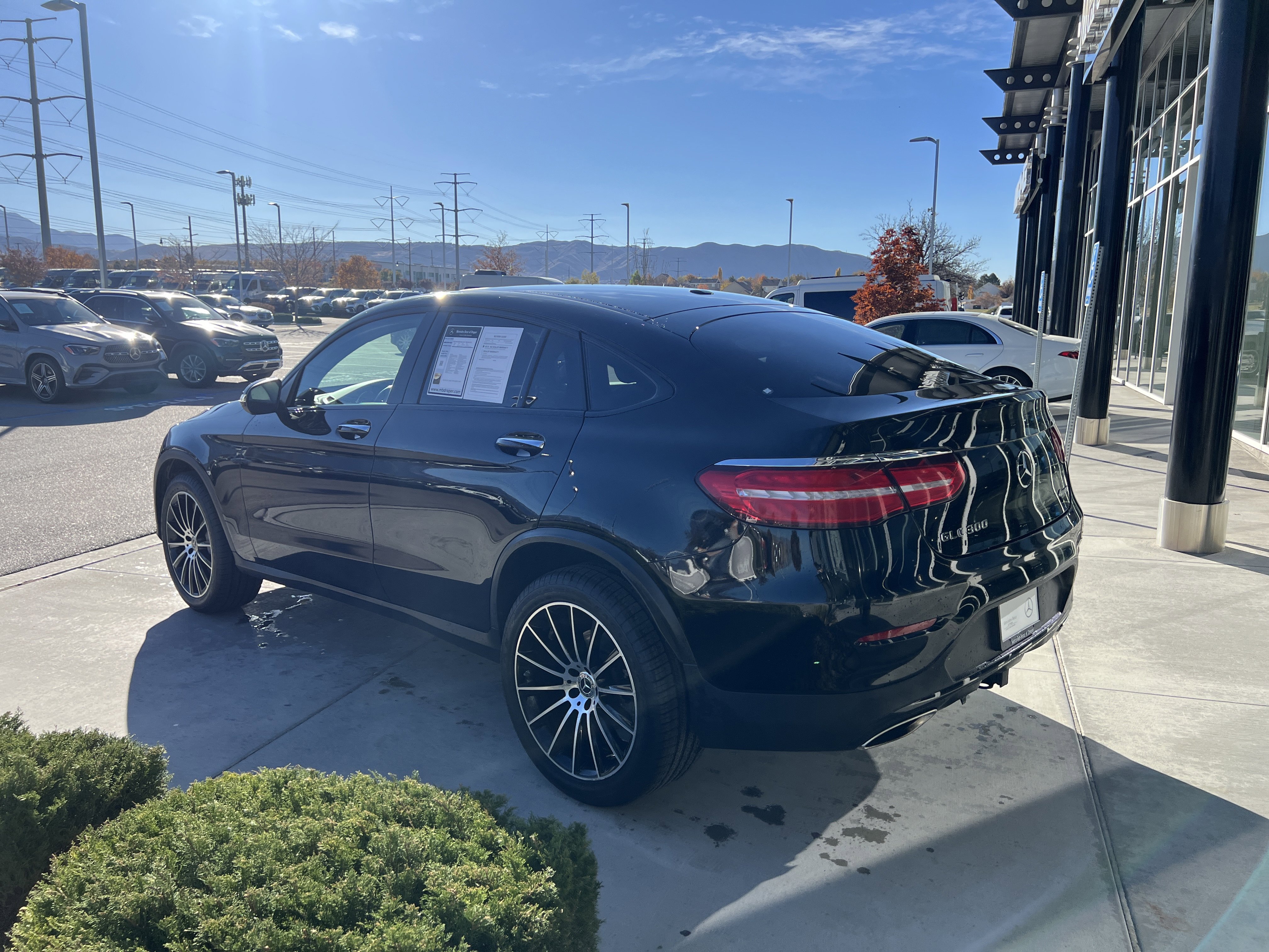 Used 2019 Mercedes-Benz GLC 300 4MATIC Coupe image 7