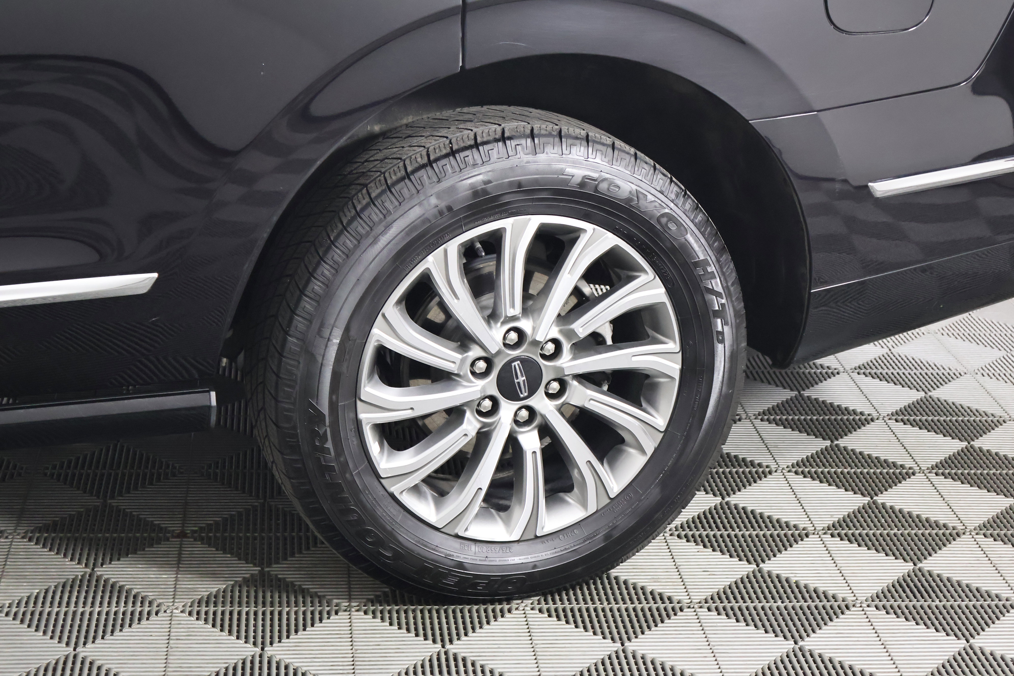 Used 2024 Lincoln Navigator Premiere image 57