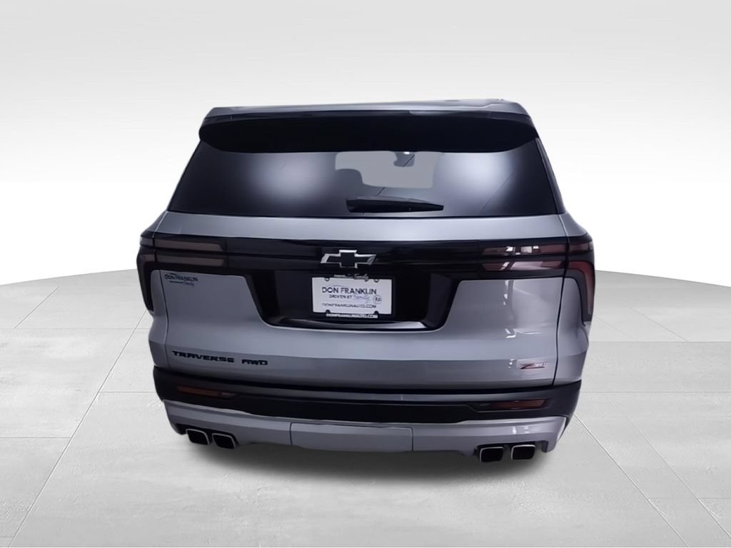 Used 2025 Chevrolet Traverse Z71 AWD/4WD image 7