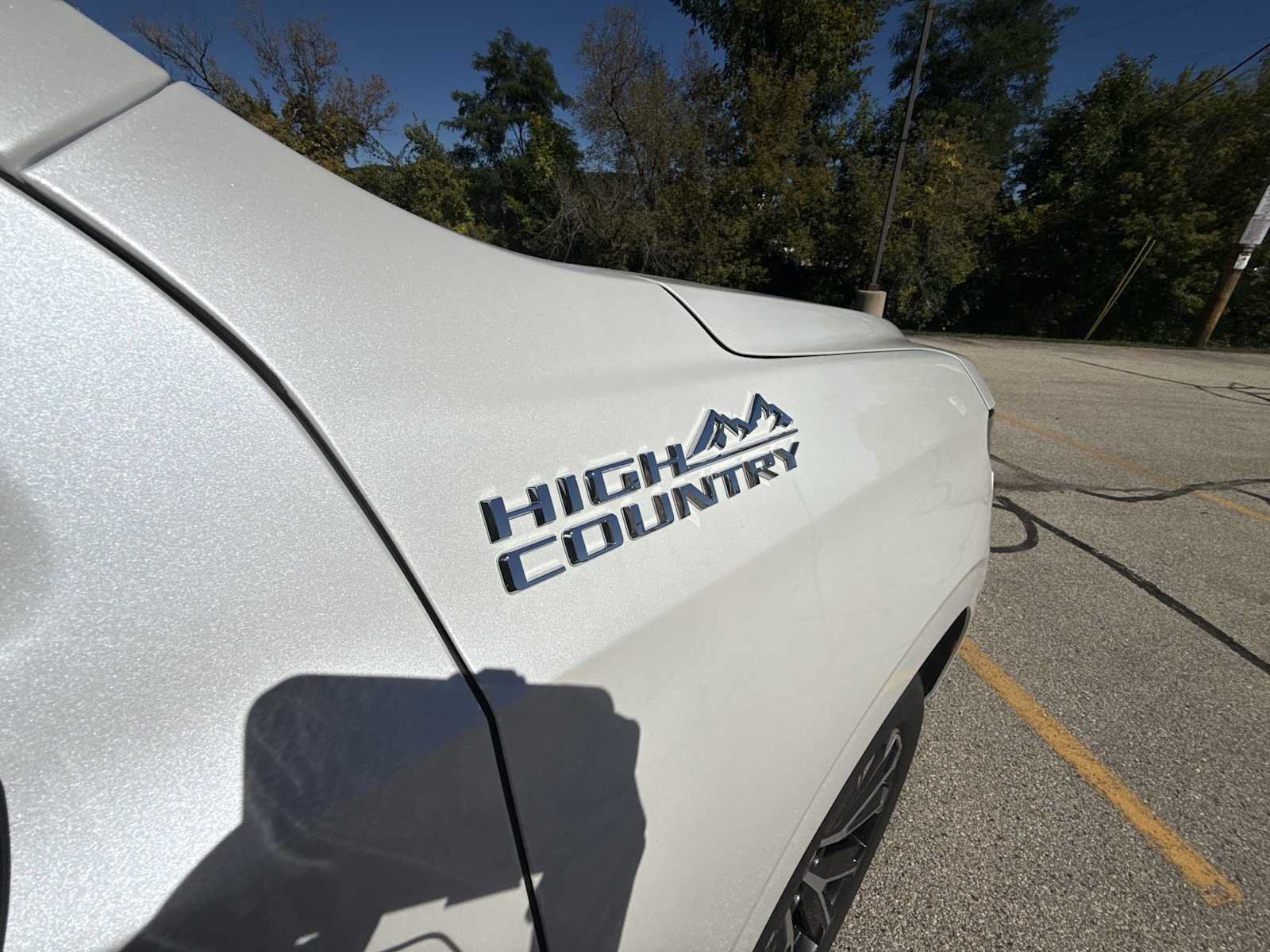 Certified 2025 Chevrolet Tahoe High Country AWD/4WD image 32