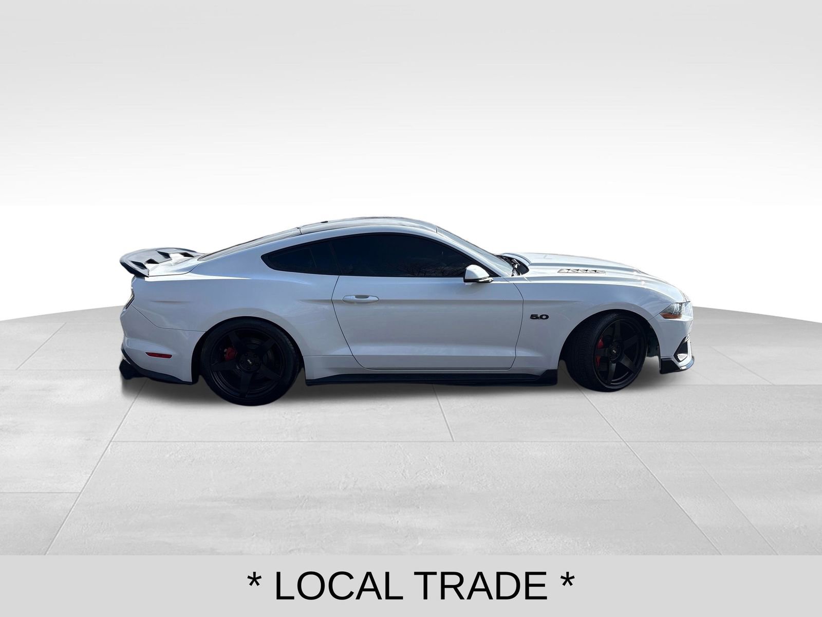Used 2019 Ford Mustang GT Premium RWD image 6