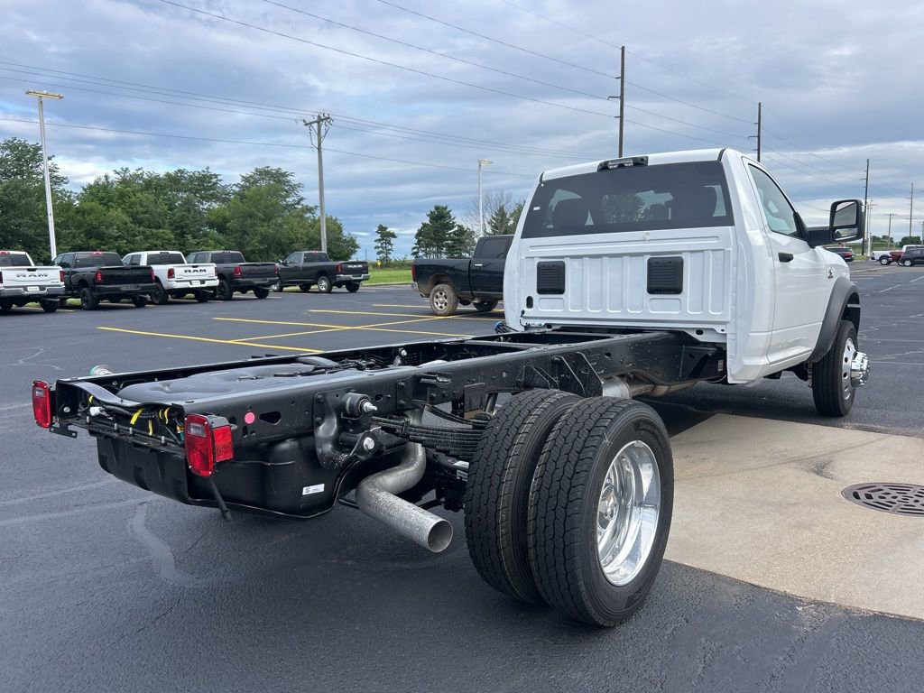 New 2025 RAM 5500 Tradesman AWD/4WD image 7