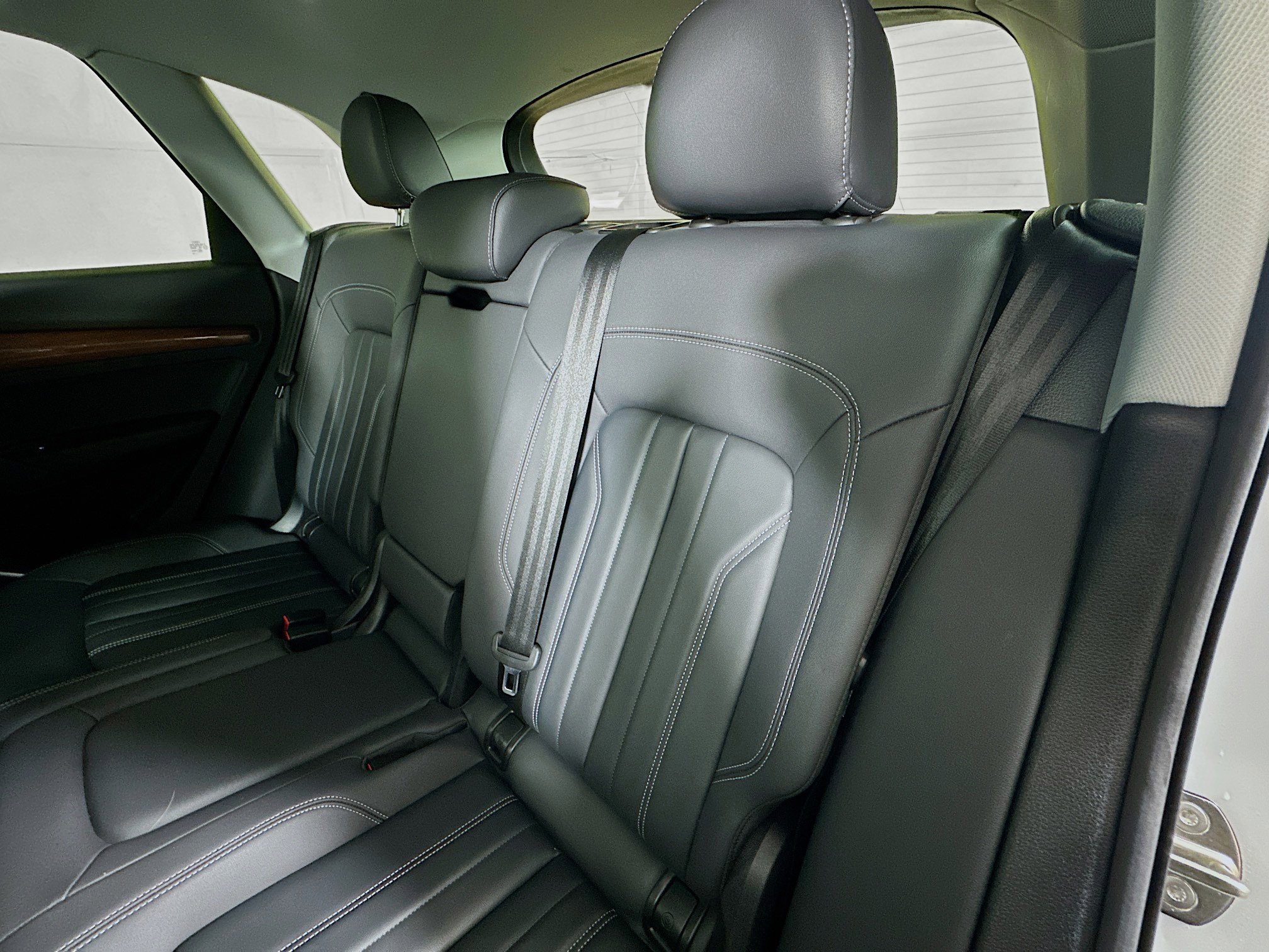 Used 2023 Audi Q5 2.0T Premium w/ Convenience Package image 23