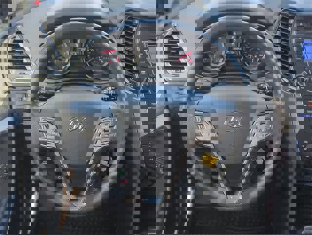 Used 2016 Hyundai Santa Fe Sport image 22