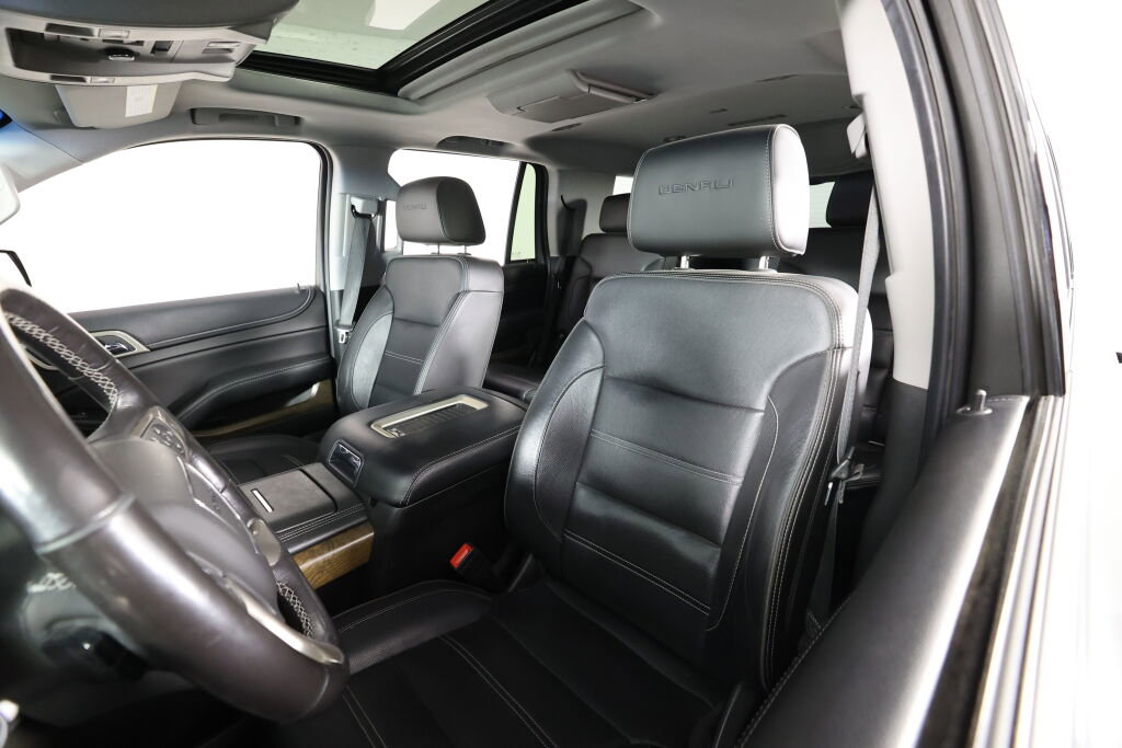 Used 2018 GMC Yukon Denali w/ Denali Ultimate Package image 11