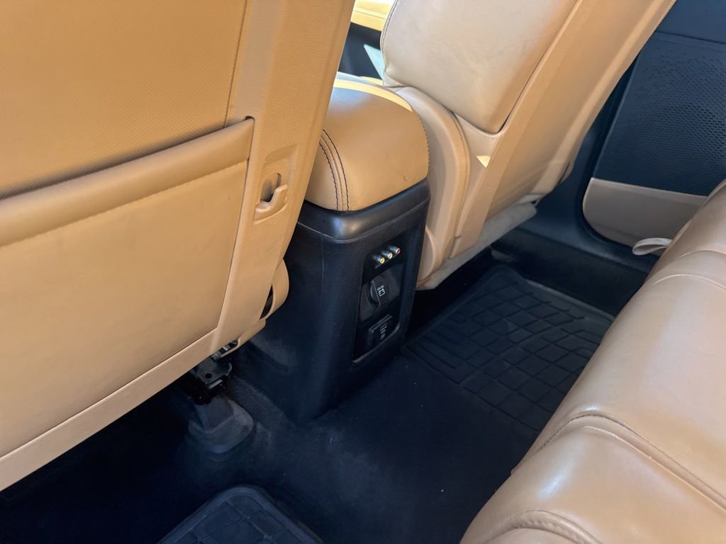 Used 2015 Dodge Journey Limited w/ Flexible Seating Group FWD image 15