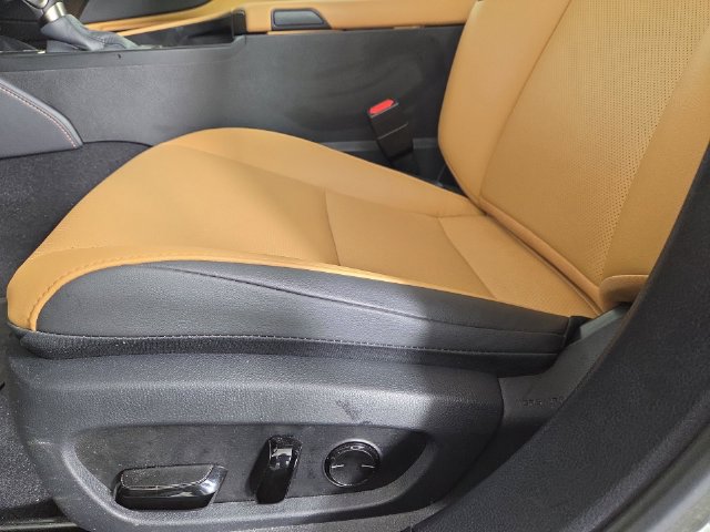 Used 2025 Lexus ES 350 w/ Accessory Package (Z1) FWD image 33