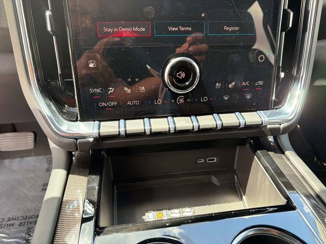 New 2026 GMC Yukon Elevation image 25