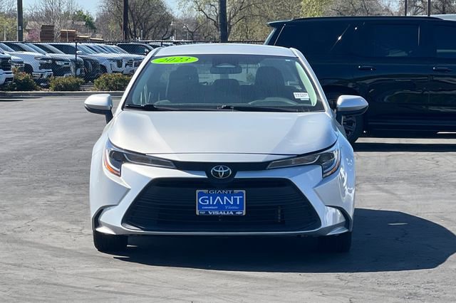 Used 2023 Toyota Corolla LE image 9