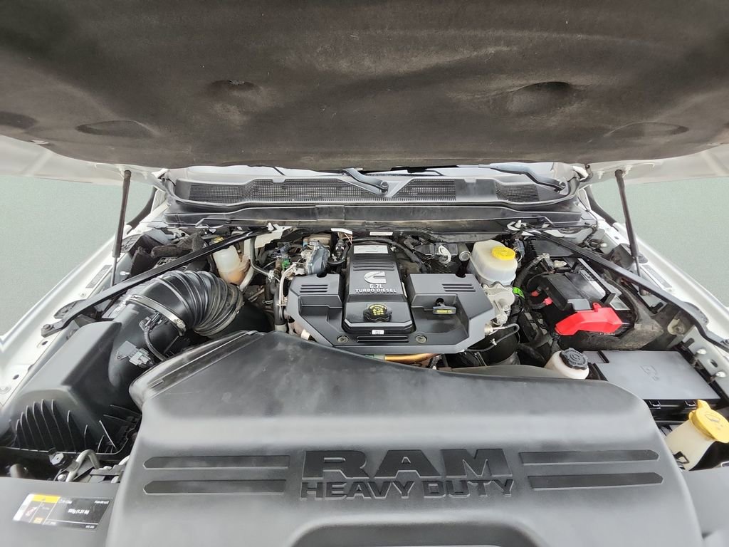 Used 2020 RAM 3500 Tradesman w/ Chrome Appearance Group image 39
