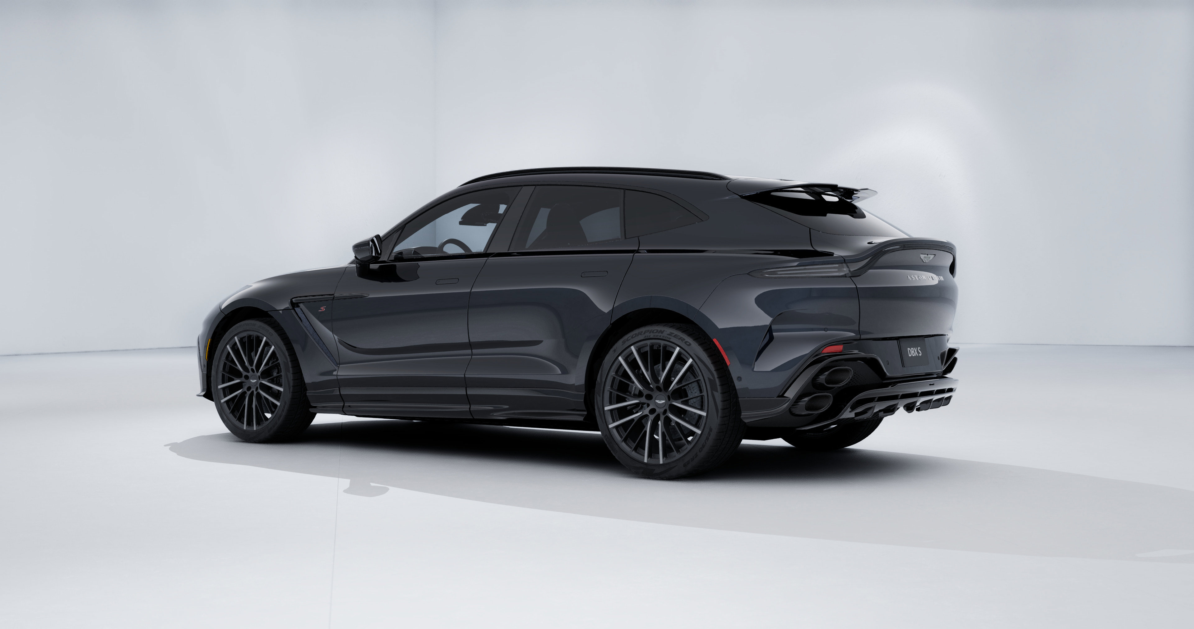 New 2026 Aston Martin DBX S image 5