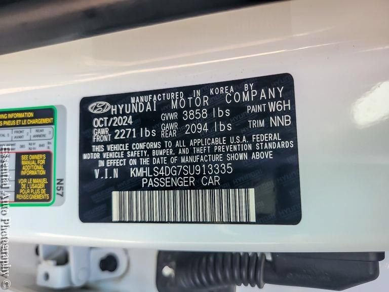 Used 2025 Hyundai Elantra SEL FWD image 31