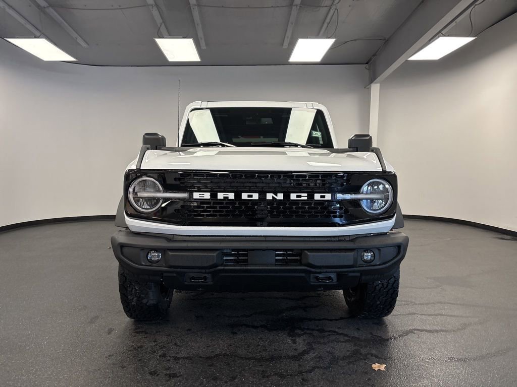 New 2025 Ford Bronco Outer Banks w/ Black Appearance Package AWD/4WD image 4