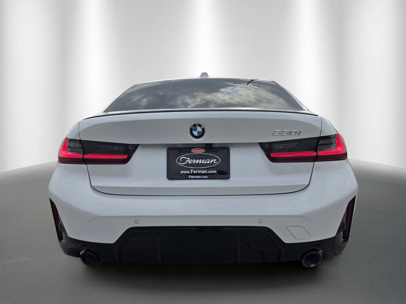 New 2026 BMW 330i Sedan w/ M Sport Package RWD image 6