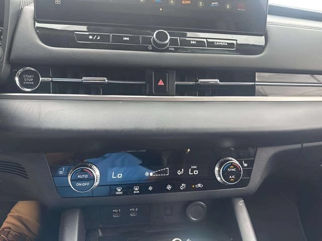 Used 2025 Mitsubishi Outlander SE FWD image 8