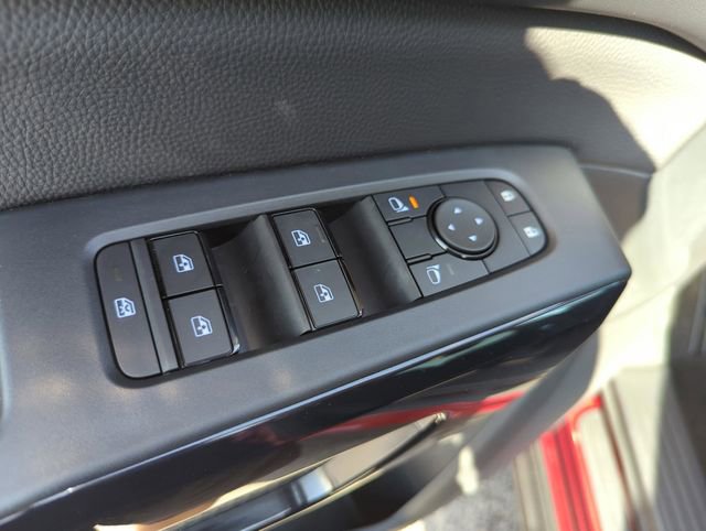 New 2026 Nissan Pathfinder SV FWD image 30