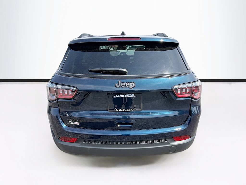 New 2026 Jeep Compass Latitude AWD/4WD image 9