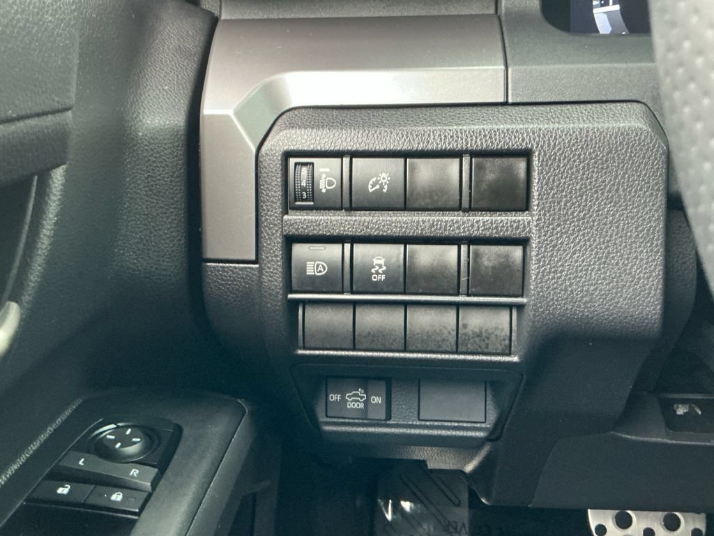 Certified 2024 Toyota Tacoma TRD Sport AWD/4WD image 21