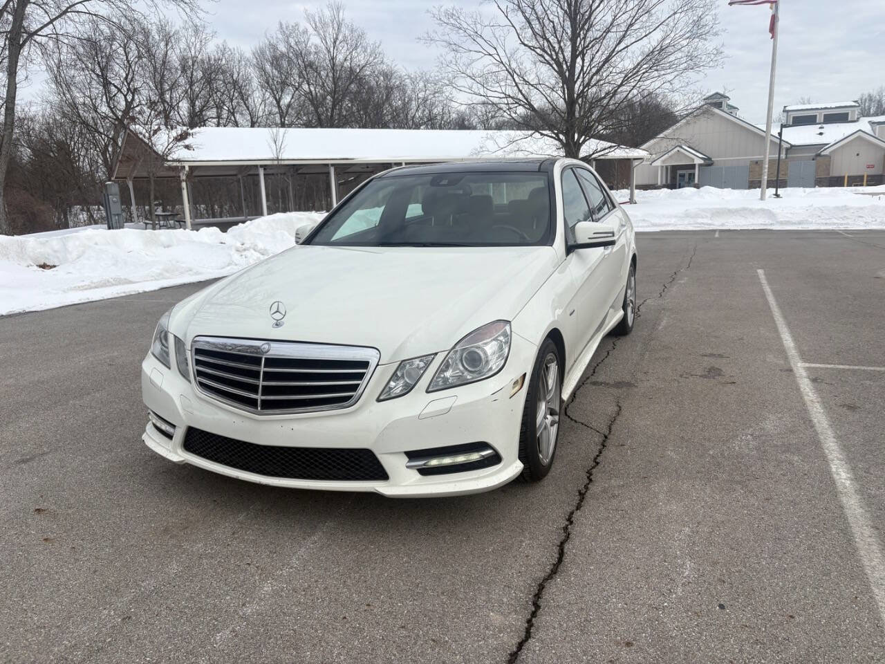 Used 2012 Mercedes-Benz E 350 Sedan w/ Lane Tracking Pkg image 22