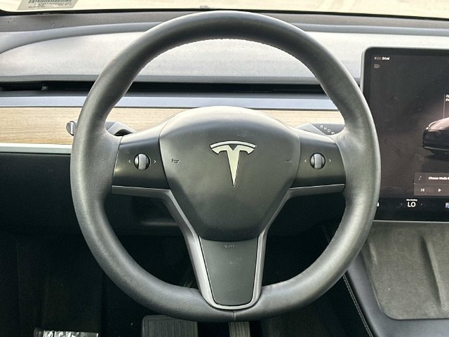 Used 2023 Tesla Model Y Long Range AWD/4WD image 9