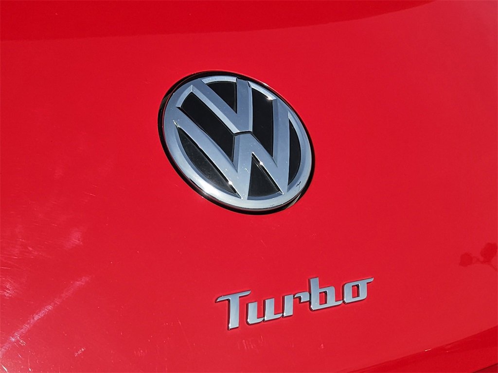 Used 2013 Volkswagen Beetle Turbo image 10