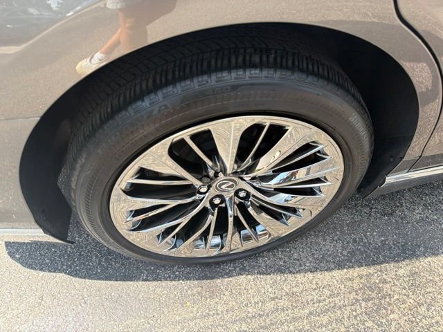 Used 2018 Lexus LS 500 AWD w/ Interior Upgrade Package image 40