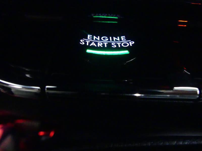 Used 2022 Lincoln Nautilus Reserve w/ Luxury Package image 18