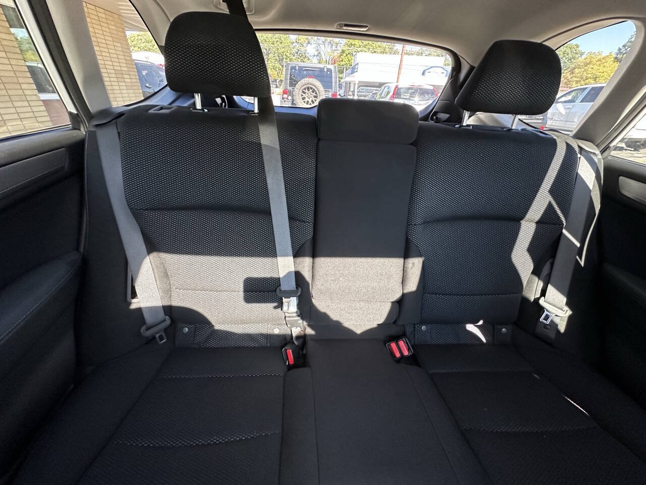 Used 2019 Subaru Outback 2.5i Premium AWD/4WD image 5