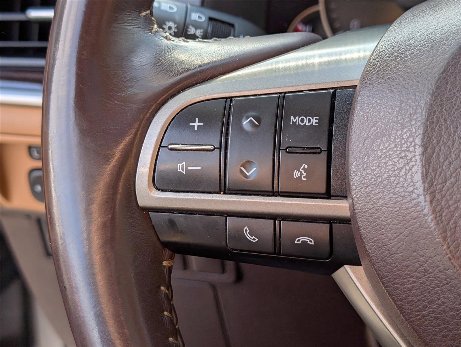 Used 2018 Lexus ES 350 w/ Navigation System Package image 21