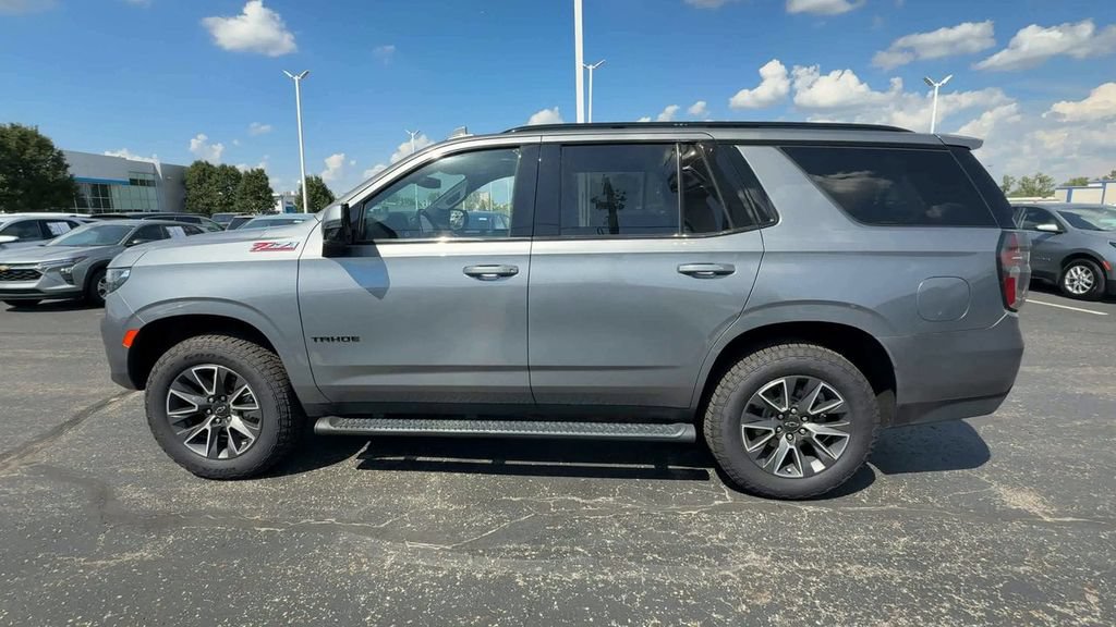 Used 2021 Chevrolet Tahoe Z71 w/ Luxury Package AWD/4WD image 5