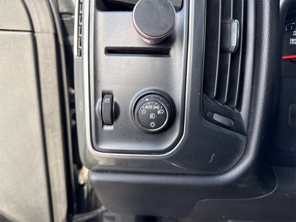 Used 2015 Chevrolet Silverado 1500 LT w/ LT Convenience Package image 12