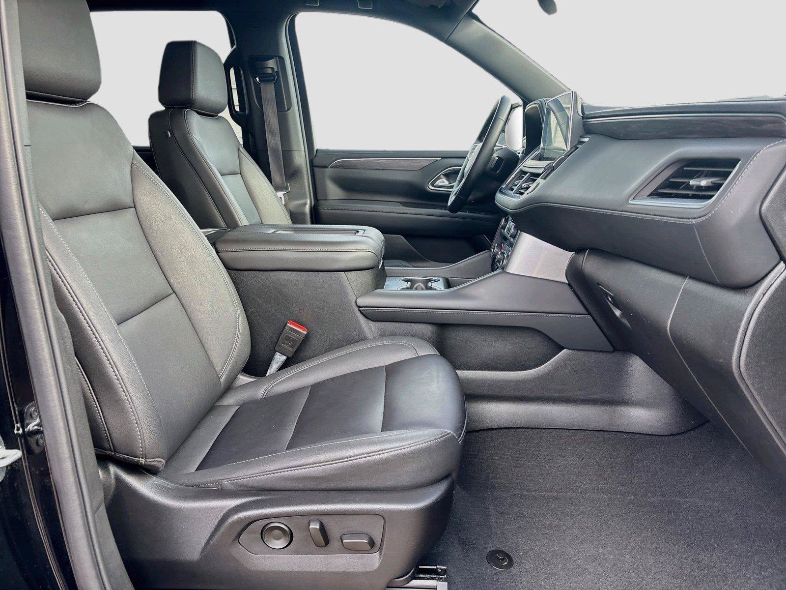 Used 2024 Chevrolet Tahoe LT w/ Luxury Package AWD/4WD image 29
