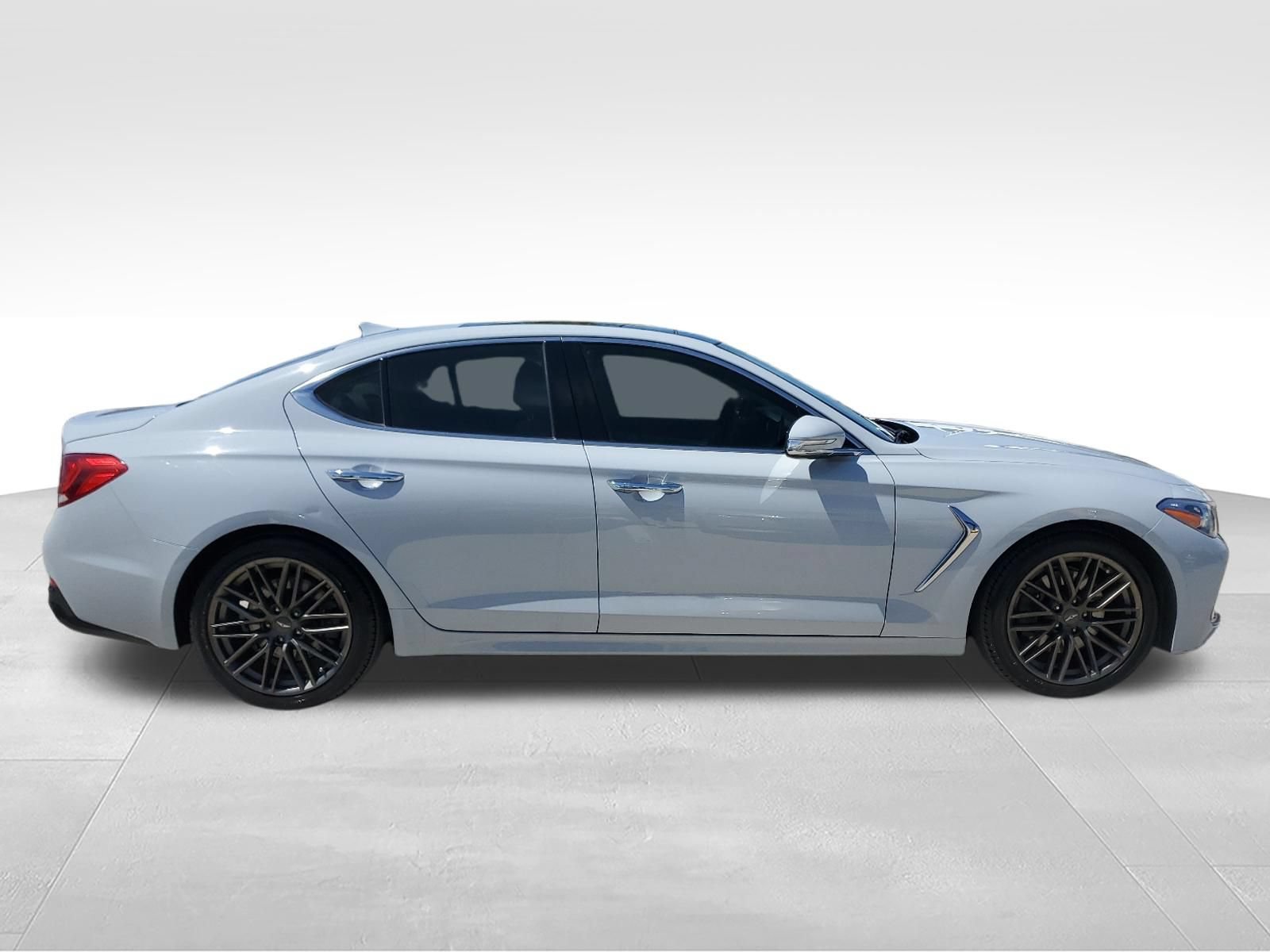 Used 2019 Genesis G70 2.0T Advanced w/ Elite Package RWD image 4
