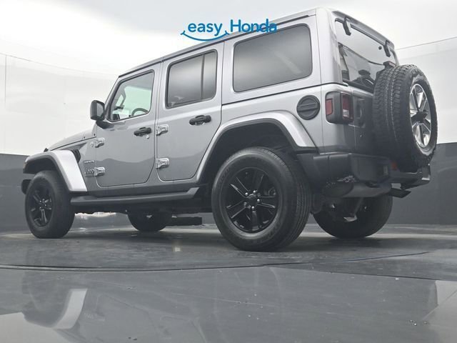 Used 2019 Jeep Wrangler Unlimited Sahara w/ Cold Weather Group image 31