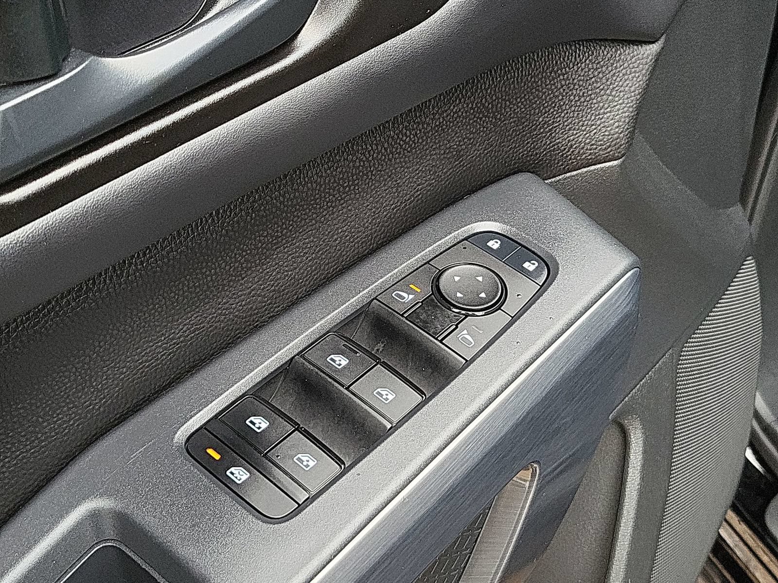Used 2025 Nissan Pathfinder Rock Creek AWD/4WD image 22