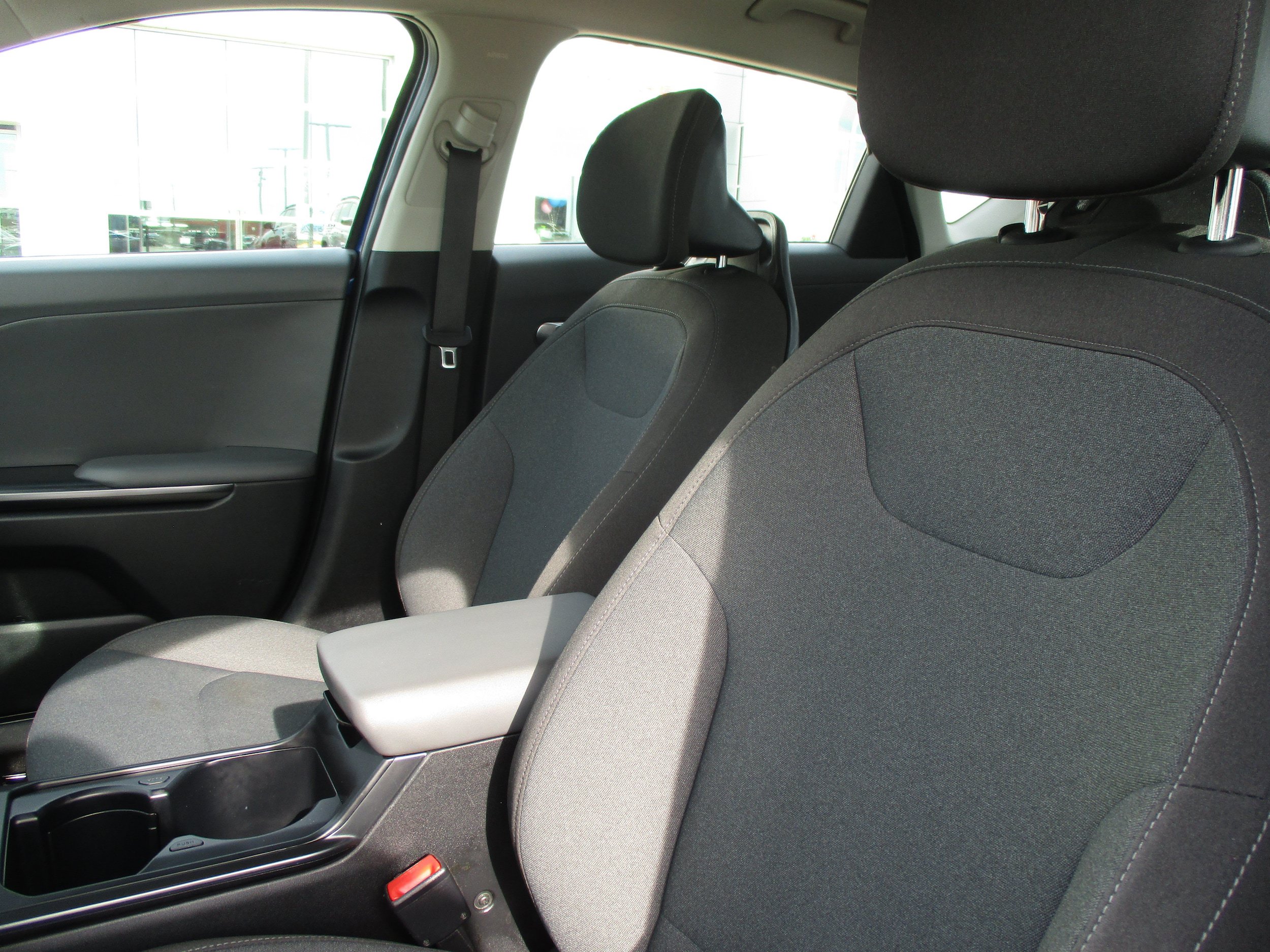 Used 2025 Kia K4 FWD image 29