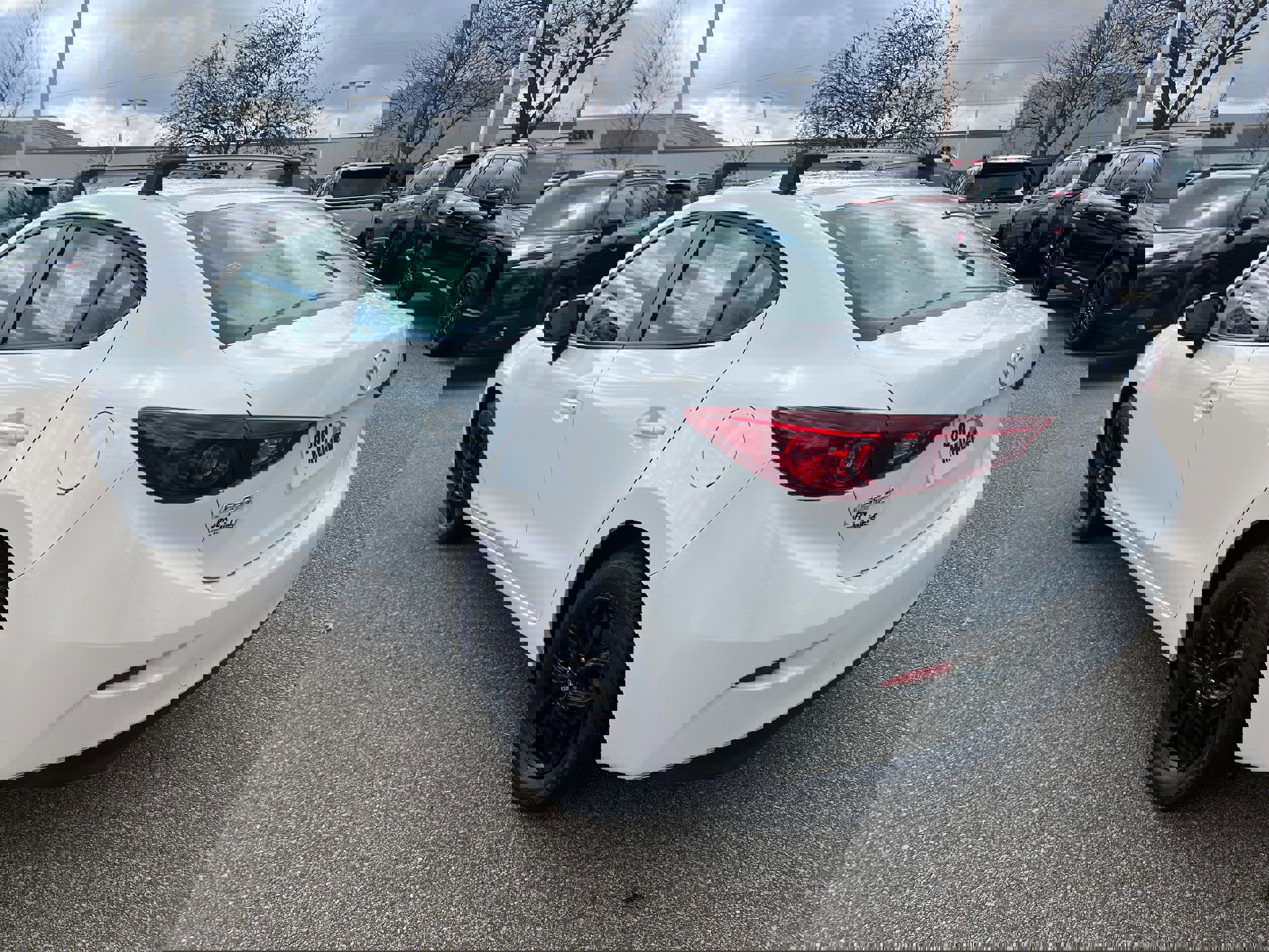 Used 2018 MAZDA MAZDA3 Sport image 5