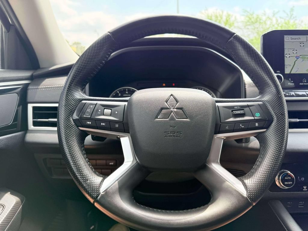 Used 2024 Mitsubishi Outlander SE AWD/4WD image 22