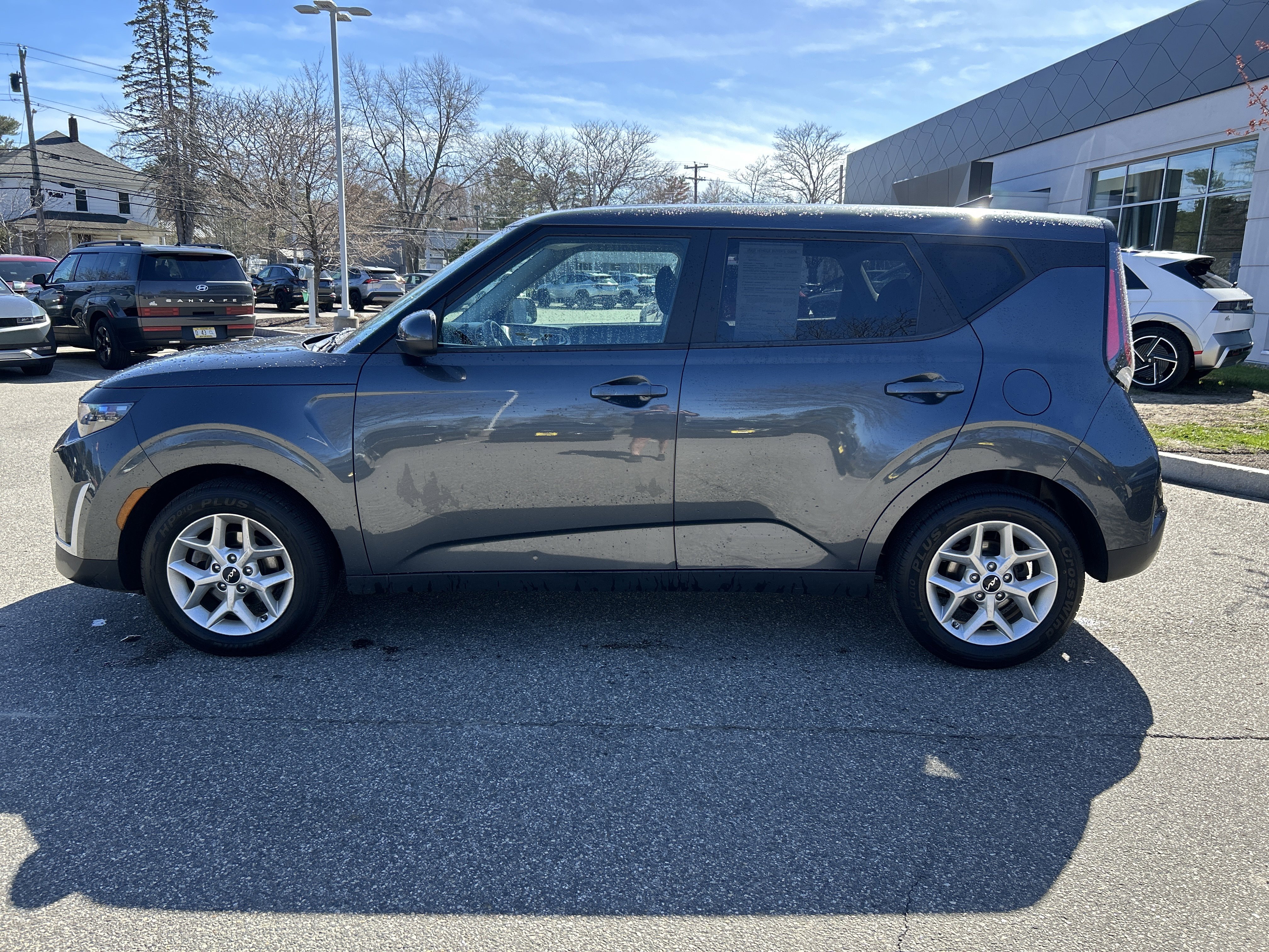 Used 2023 Kia Soul LX w/ Option Group 015 FWD image 8