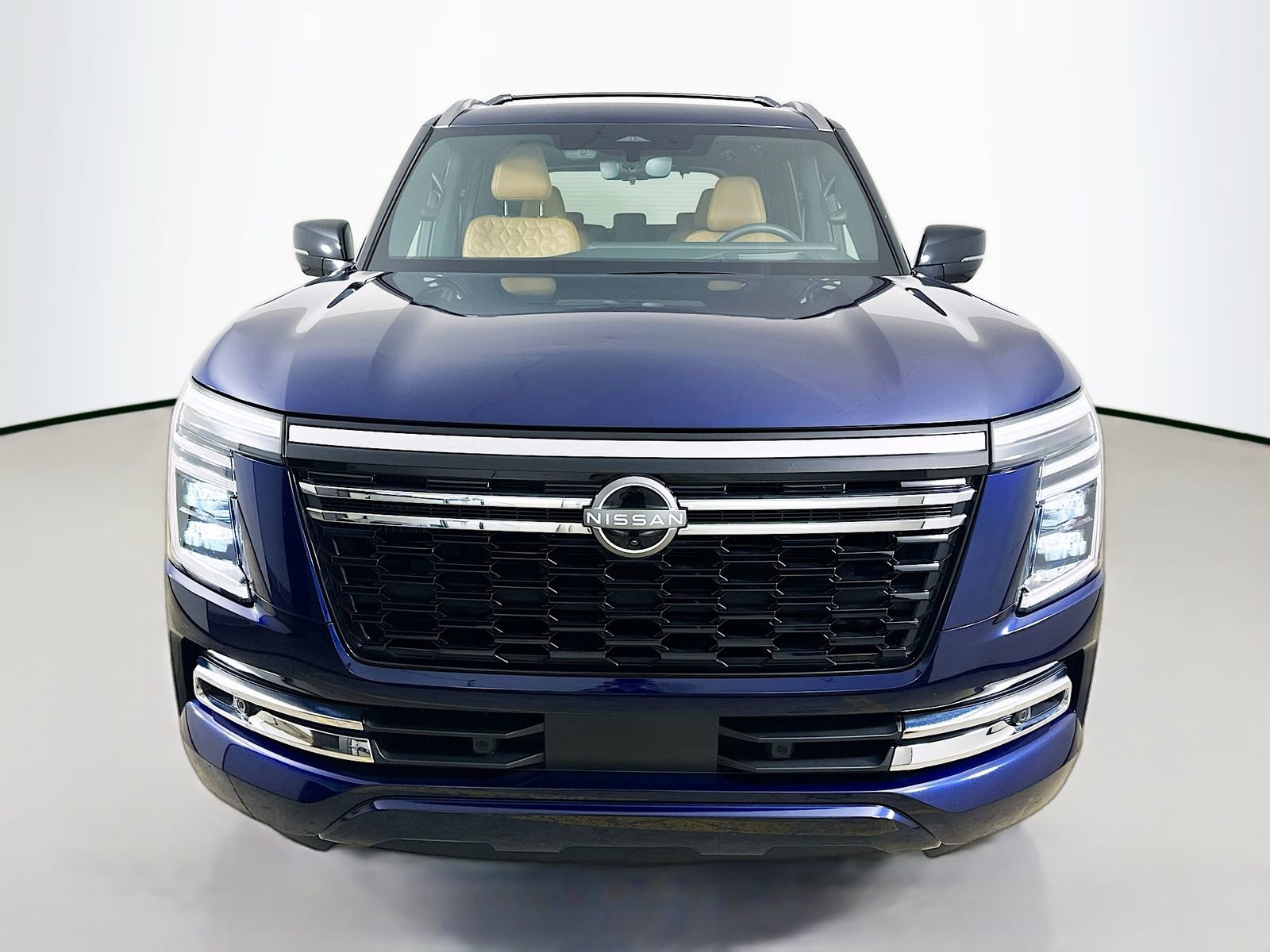 Used 2025 Nissan Armada Platinum Reserve AWD/4WD image 2